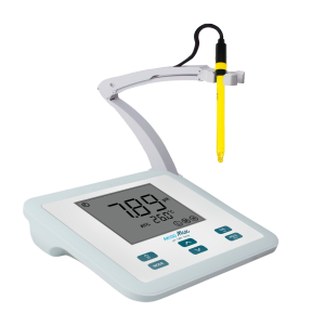 medidor de mesa pH ORP temperatura AKSO AK130 sobre fondo blanco